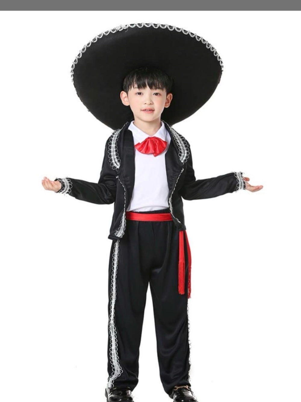 Traditional mariachi costume size xlarge in kids never used- doesn’t include hat